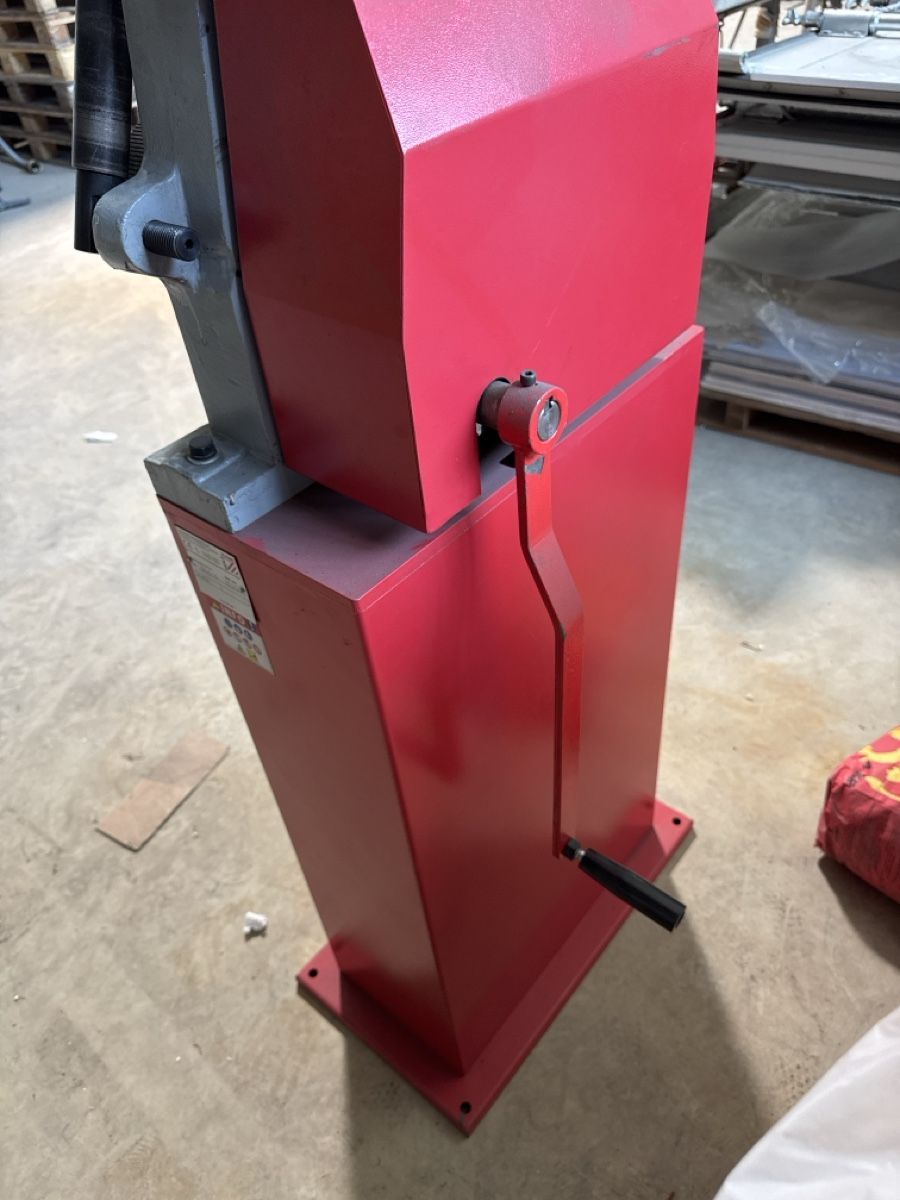 Holzmann Alle Maschinen: Machine à cintrer HOLZMANN RBM 28M occasion – Gebraucht aus Grolley von Djils 2