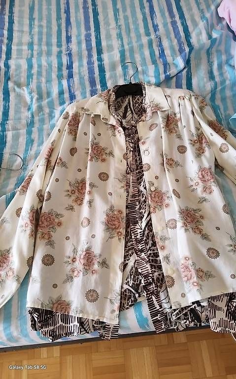 Chemisiers: Vendo camicette da donna – D'occasion à Cadro par Inuit71 3