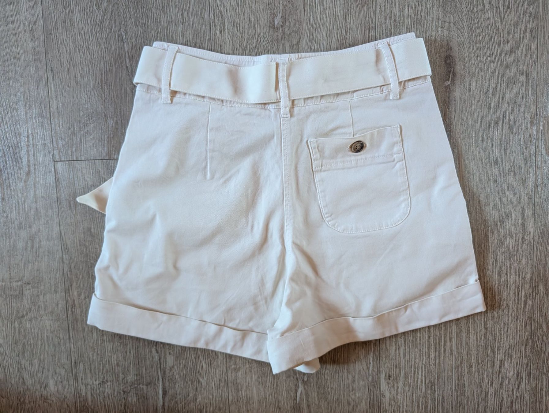 Sezane Pantalons: Sezane Marcus shorts FR38 – Neuf (Voir description) à Altendorf par jak_lkk8 2