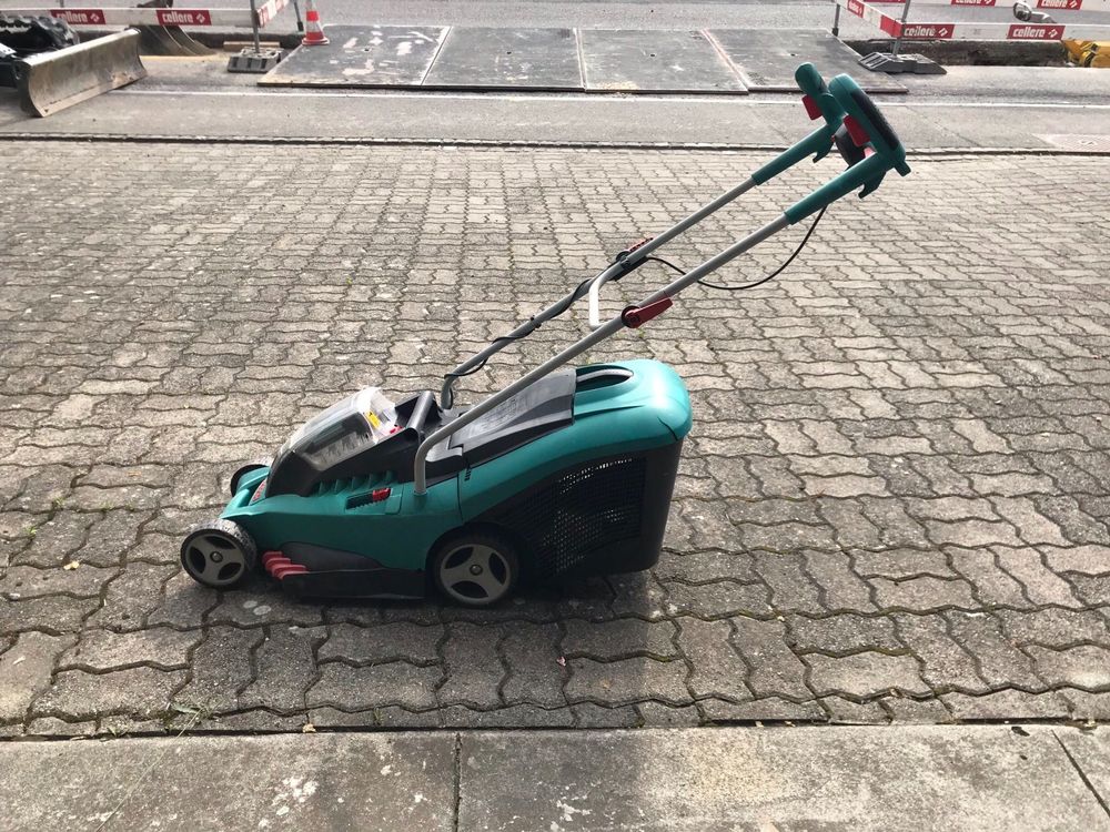 Bosch 36 Volt Akku mit Rasenmäher Kaufen auf Ricardo