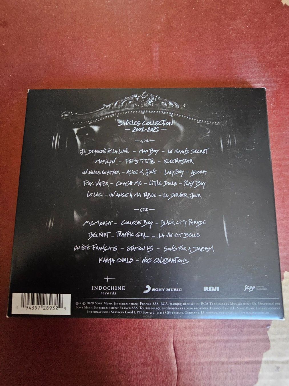 CD: CD - Indochine – Singles Collection 2001 - 2021 – Usato da Biberist venduto da Foolio0 1