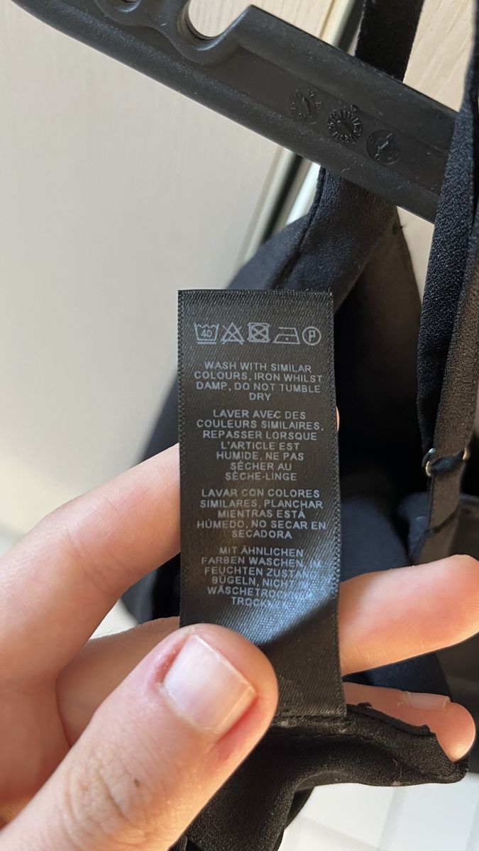Asos Top: Top schwarz V-Ausschnitt – Usato da Zürich venduto da vhaav1510 6