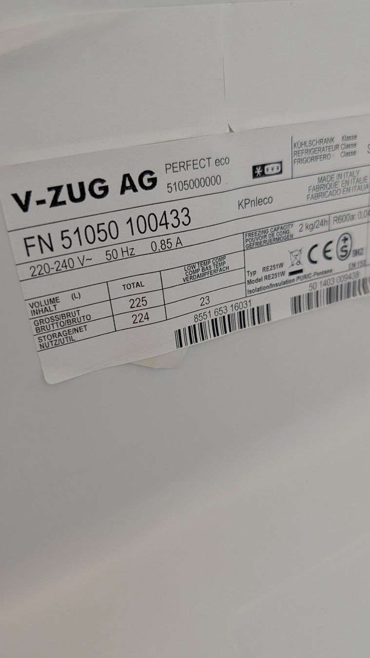 V-Zug Frigoriferi: Kühlschrank V-Zug – Usato da Wohlen AG venduto da Surus1 2