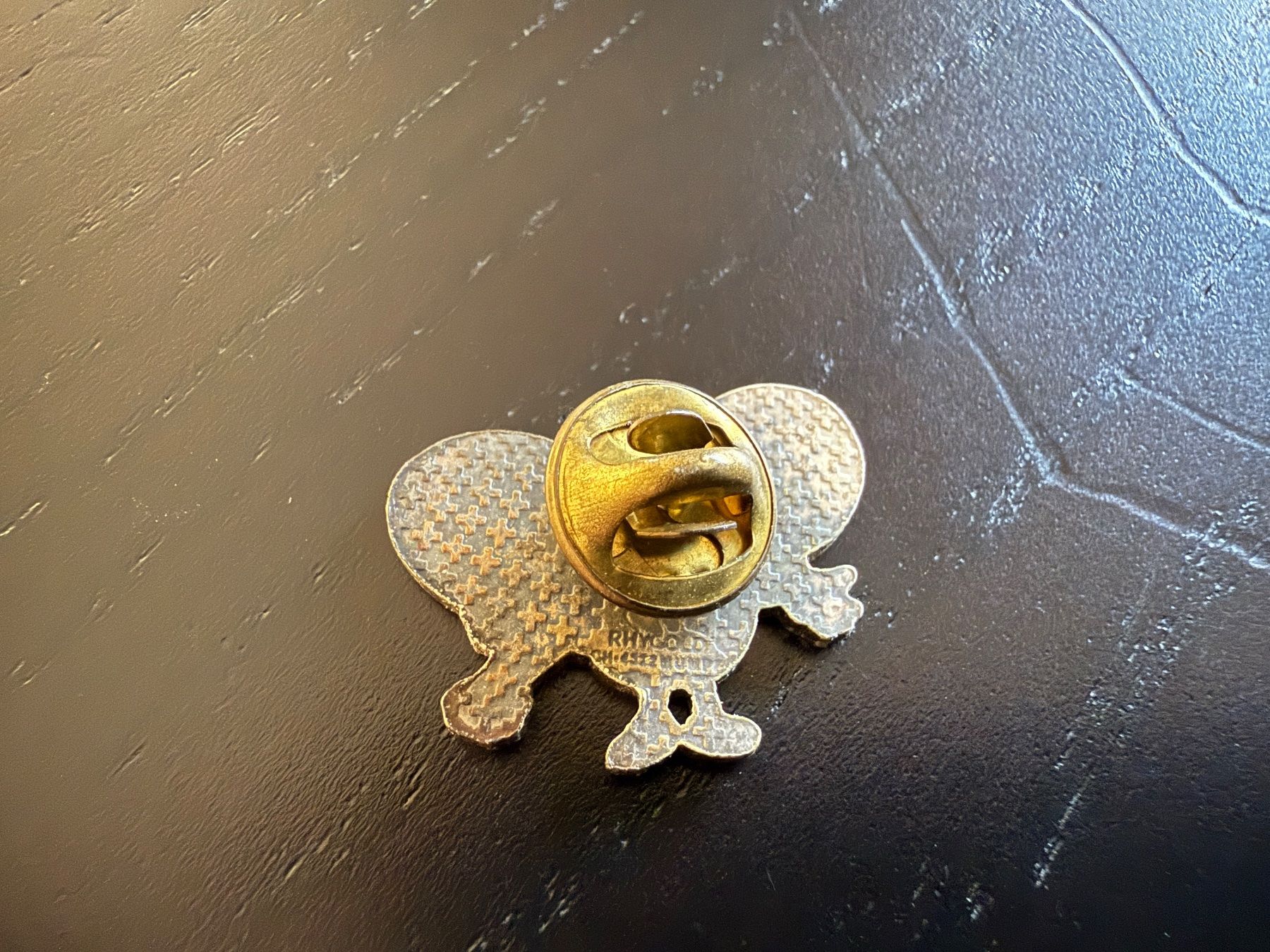 Placchette & Badge: Süsser Marienkäfer Pin / Anstecker mit Gitarre – Usato da Erstfeld venduto da Mario_boe0 1