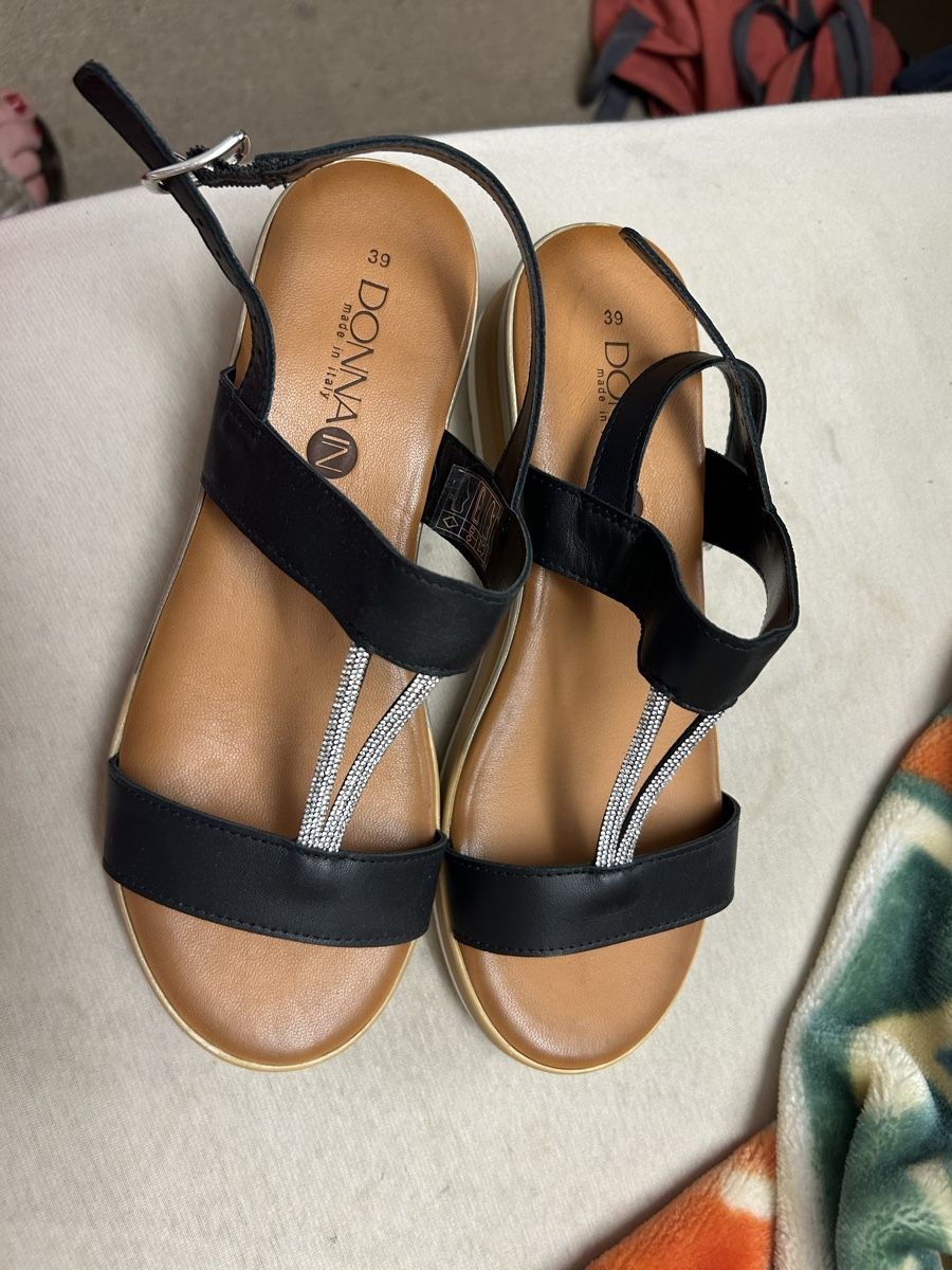 Chaussures femmes: sandalen neu 39 – Neuf avec emballage d'origine à Zürich par 11Zitronenfalter