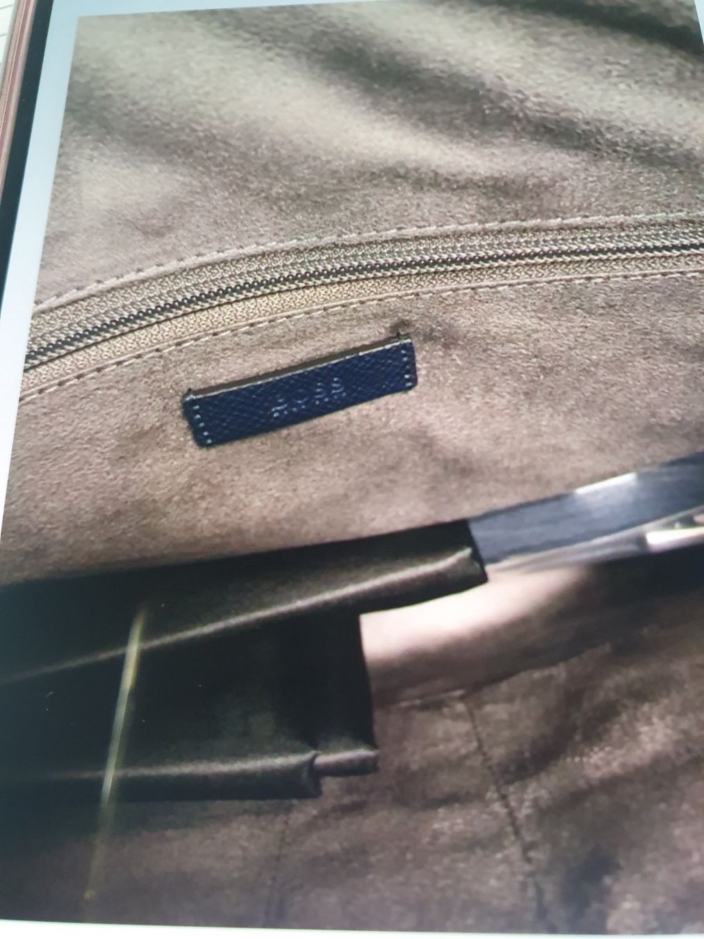 Hugo Boss Borse: Borsa Hugo Boss   in pelle – Nuovo e nell'imballaggio originale da Chiasso venduto da Ann58 4