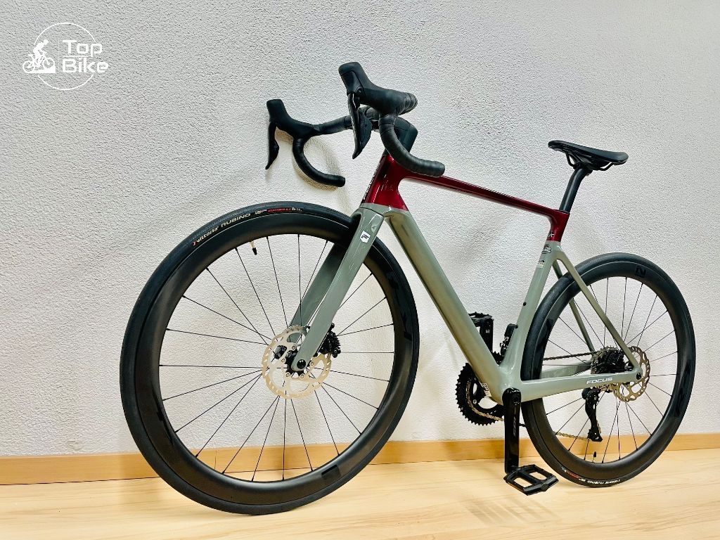 Focus Vélos: NEW Focus Izalco Max 8.9 M – Neuf (Voir description) à Stallikon par TopBikeCH 8