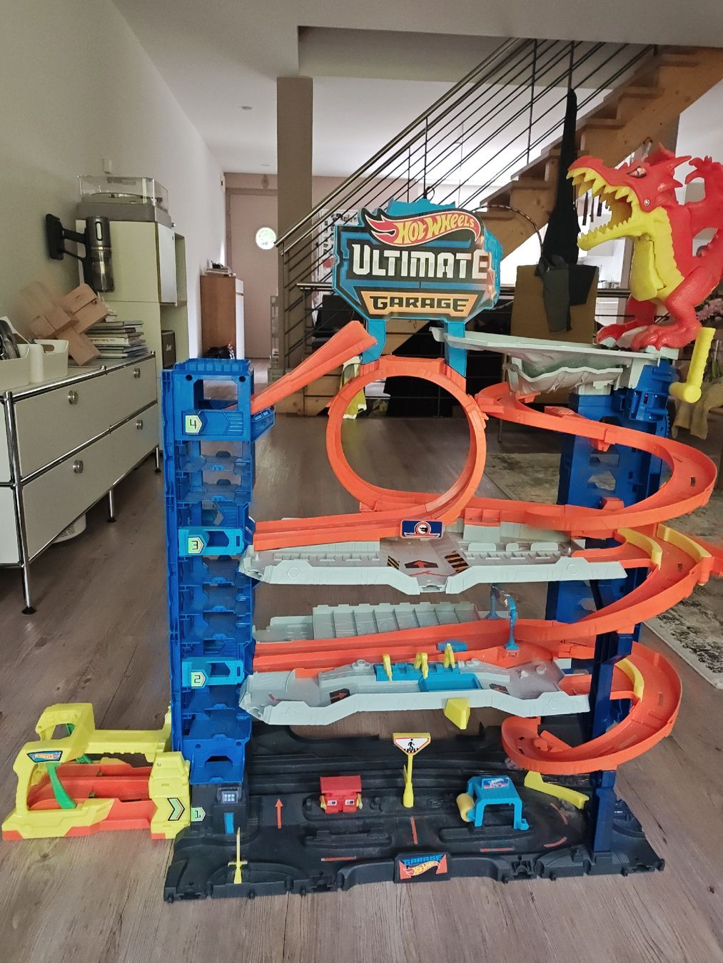 Hot Wheels Giocattoli: Hot Wheels City Bahn Ultimate Garage – Usato da Rikon im Tösstal venduto da Bravora