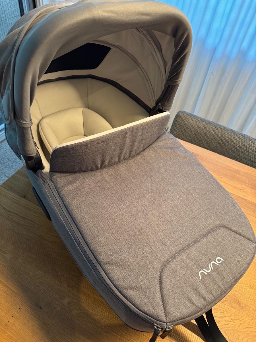 Nuna Auto-Kindersitze: Nuna Base + Pipa & Cari Next Komplettset – Gebraucht aus Binz von chrigi-zh 2