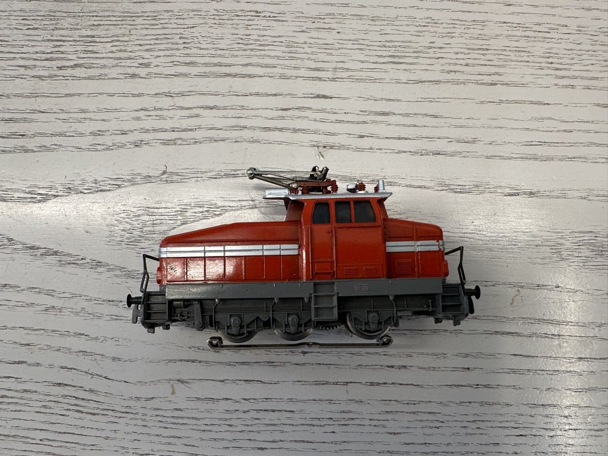 Märklin Modelleisenbahnen: Märklin 3044 EA 800 – Gebraucht aus Lupsingen von New-Haven 2