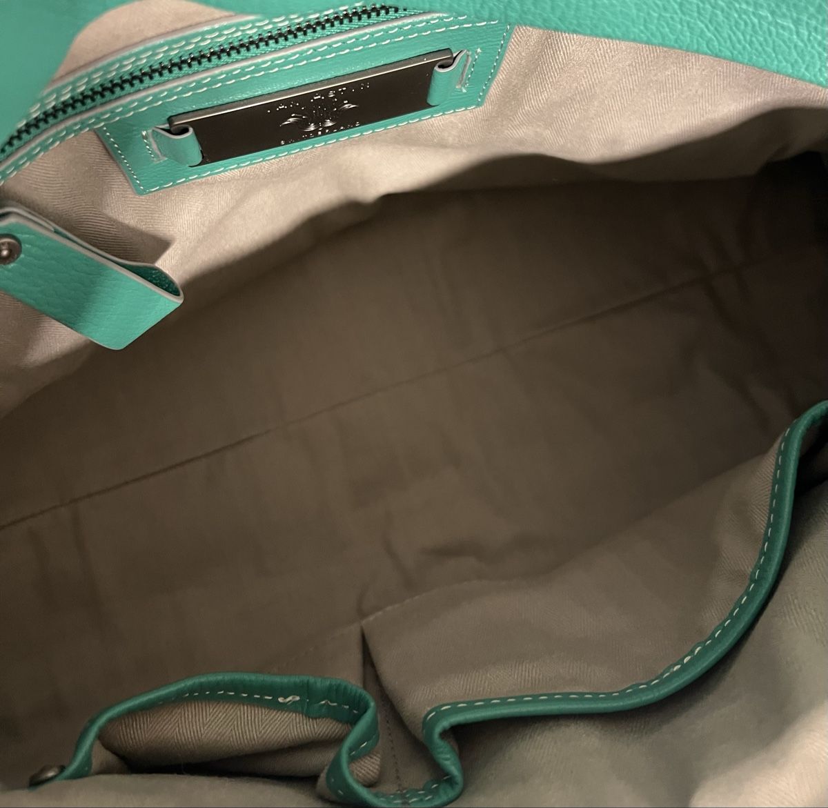 Van Astyn Borse da donna: Sac à main vert en cuir Van Astyn – Nuovo e nell'imballaggio originale da St-Pierre-Clages venduto da ste_xk6p 6