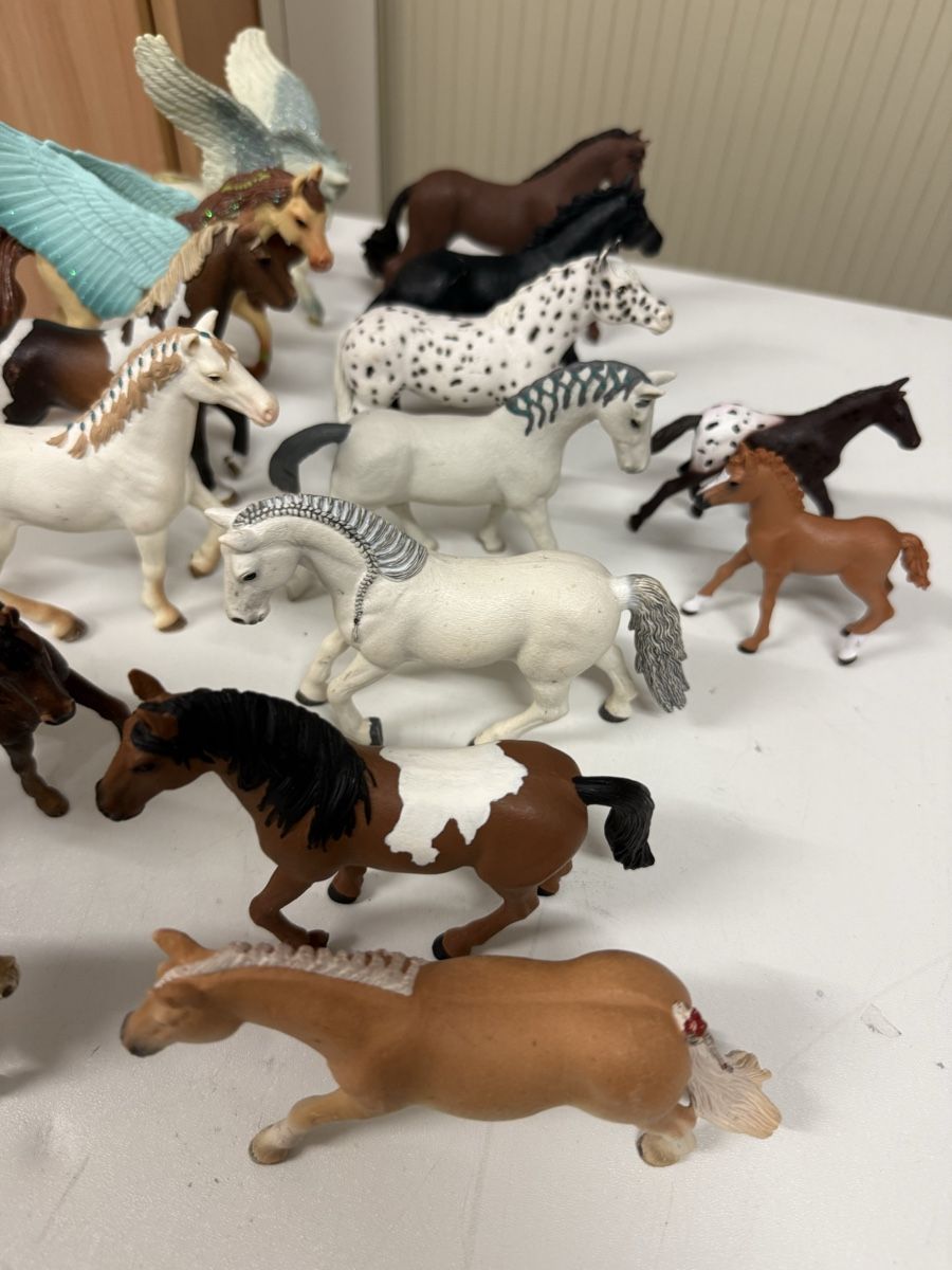 Schleich Giocattoli: Konvolut Schleich 16 Stück – Usato da Mönchaltorf venduto da xhedea_15 2