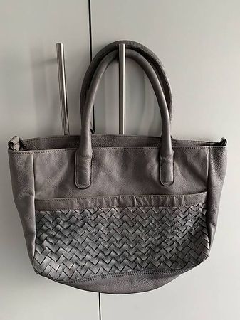 Neue Handtasche von Legend - grau