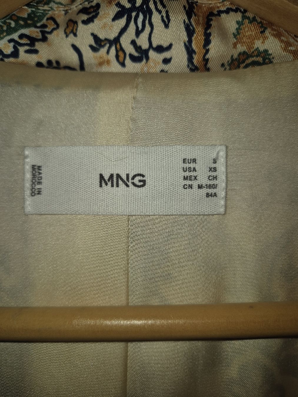 Mango Completi & Tailleur: blazer plus culotte von Mango, nie gebraucht  – Nuovo (secondo la descrizione) da Gossau Zh venduto da A-Terrinha 1