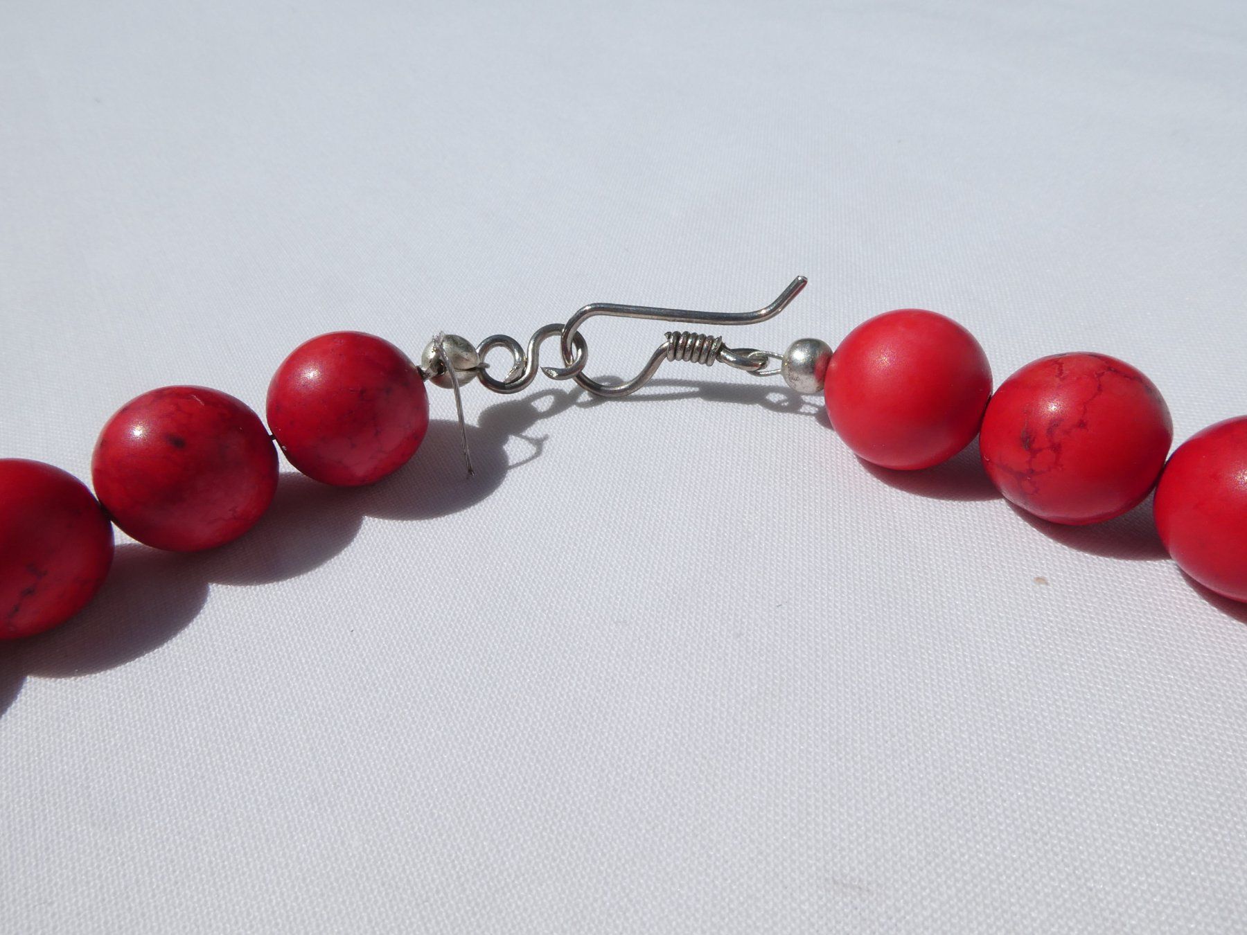 Ketten: Schönes Collier mit roten Kugeln, Länge 45cm – Neu (gemäss Beschreibung) aus Gattikon von kaandooh 6