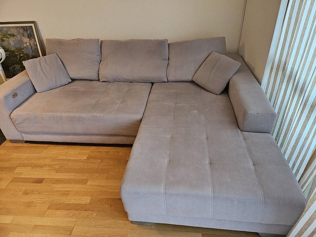 Sofas: Sofa hellgrau  – Gebraucht aus Nidau von ann_2289