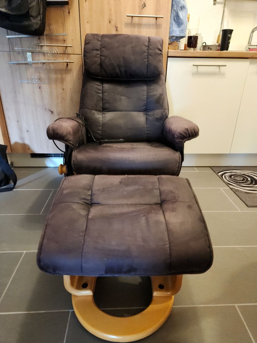 Poltrone: Relaxsessel mit Hocker, Massagefunktion! – Usato da Hägendorf venduto da volcan63