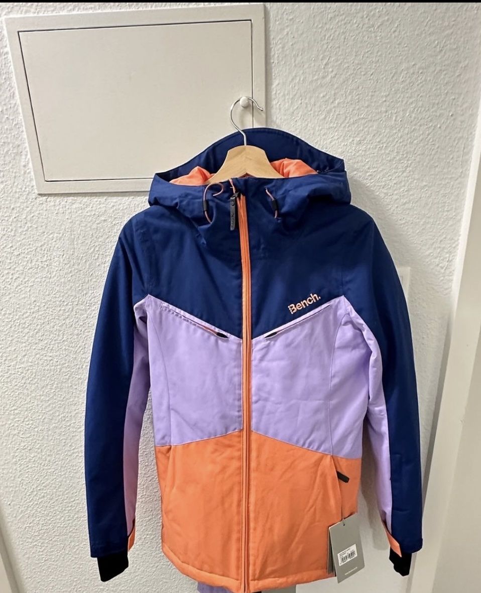 Bench Giacche: Skijacke Bench Neu Xs – Nuovo e nell'imballaggio originale da Neuhaus SG venduto da bernike
