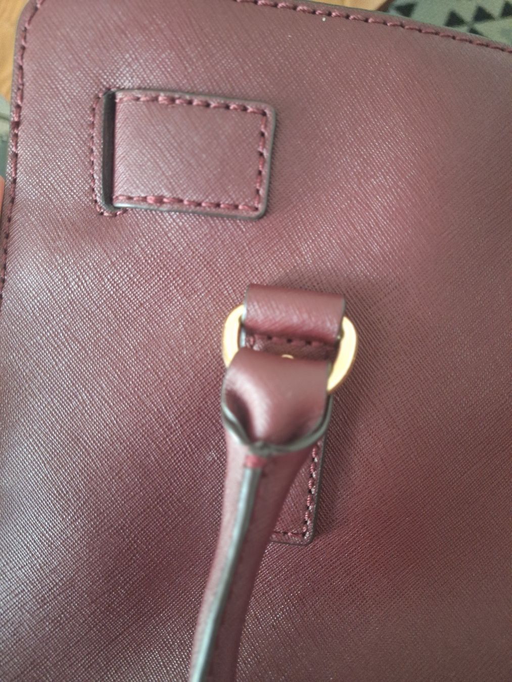 Michael Kors Borse: Michael Kors Handtasche Bordeauxrot – Usato da Unterlunkhofen venduto da jae_gc6x 1
