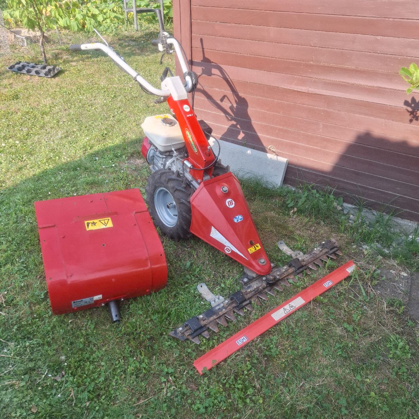 Honda Toutes les machines: Balkenmäher mit Gartenfräse  – D'occasion à Winterthur par v-t88 5