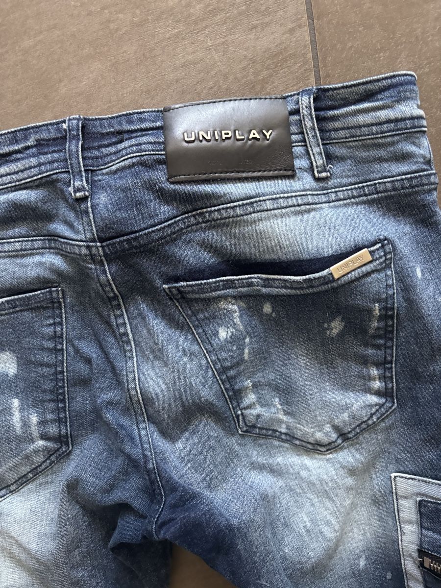 Jeans: Jeans Unipley Zerrissen W36 L34 – Usato da Zug venduto da Biki72 4