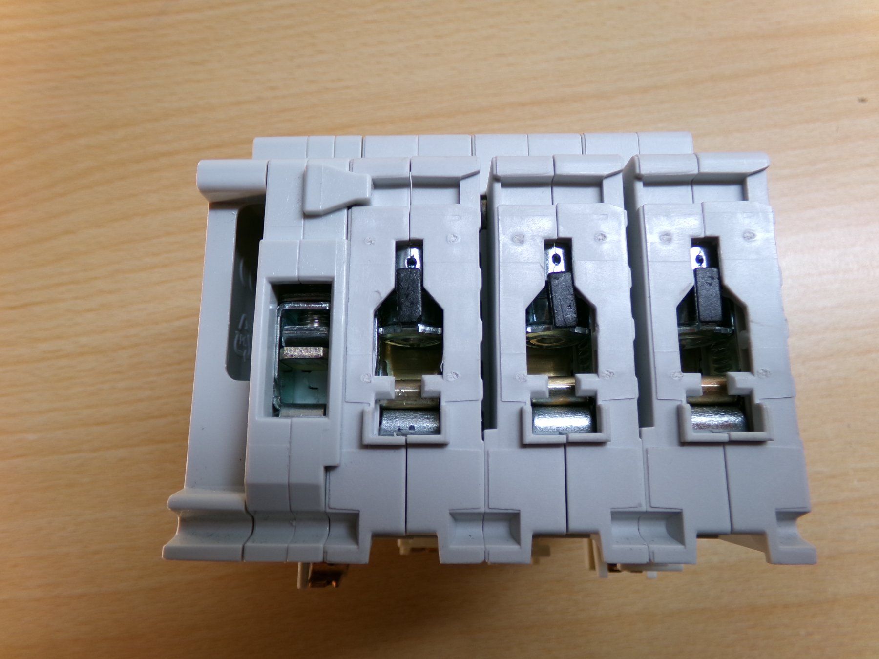 ABB Schalter: LS 3xC32 mit N-Trenner ABB-smissline-S – Neu (gemäss Beschreibung) aus Hombrechtikon von Maloev17 5