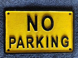No parking kein parkieren verboten