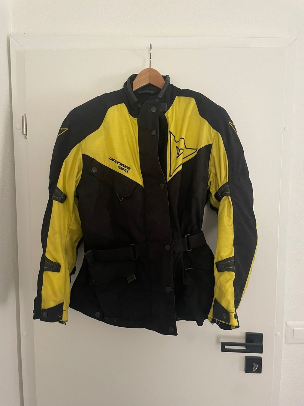 Dainese Vestes: Motorradjacke mit abnehmbarem Futter – D'occasion à Uerkheim par PocketMaster