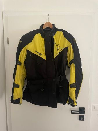 Motorradjacke mit abnehmbarem Futter