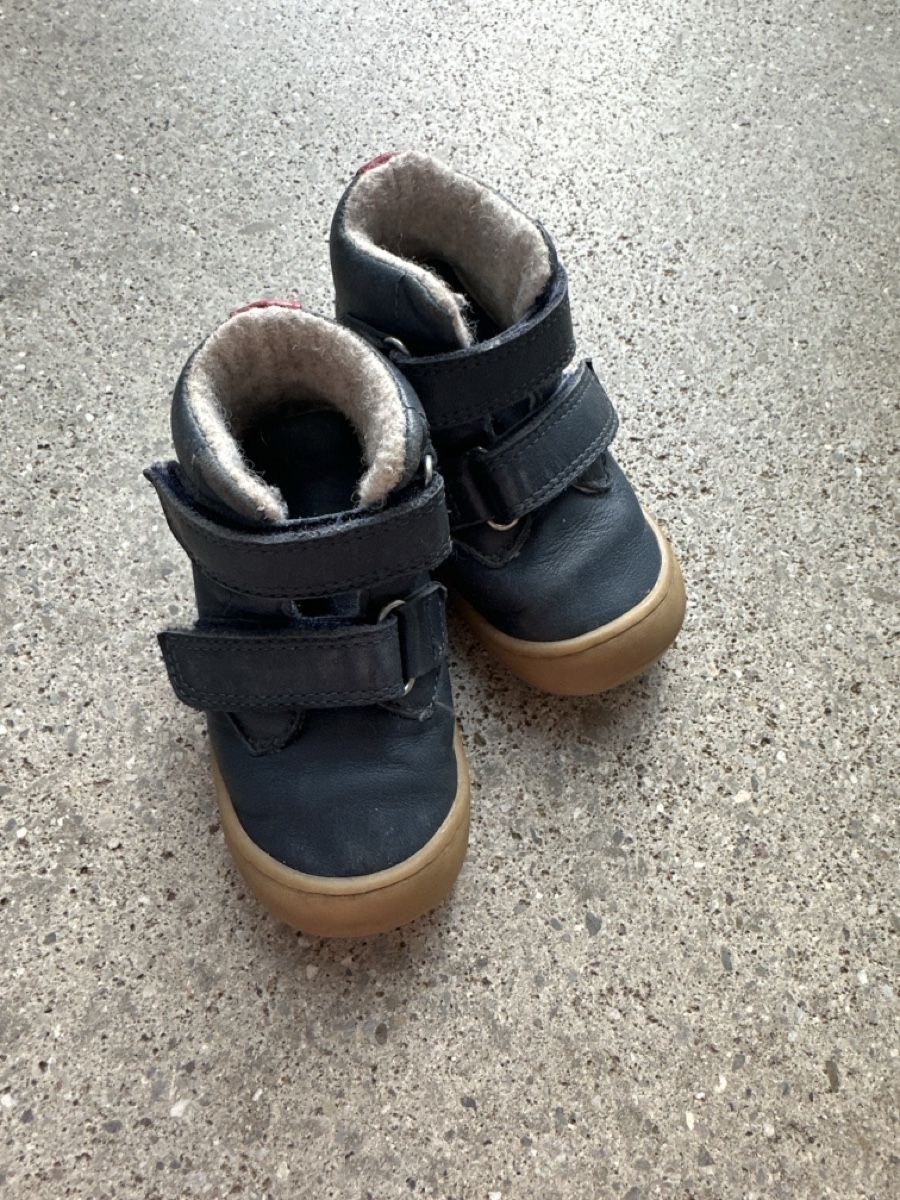 Schuhe für Jungen: TELYOH WINTERSCHUHE Grösse 20 – Gebraucht aus Zürich von helmut013