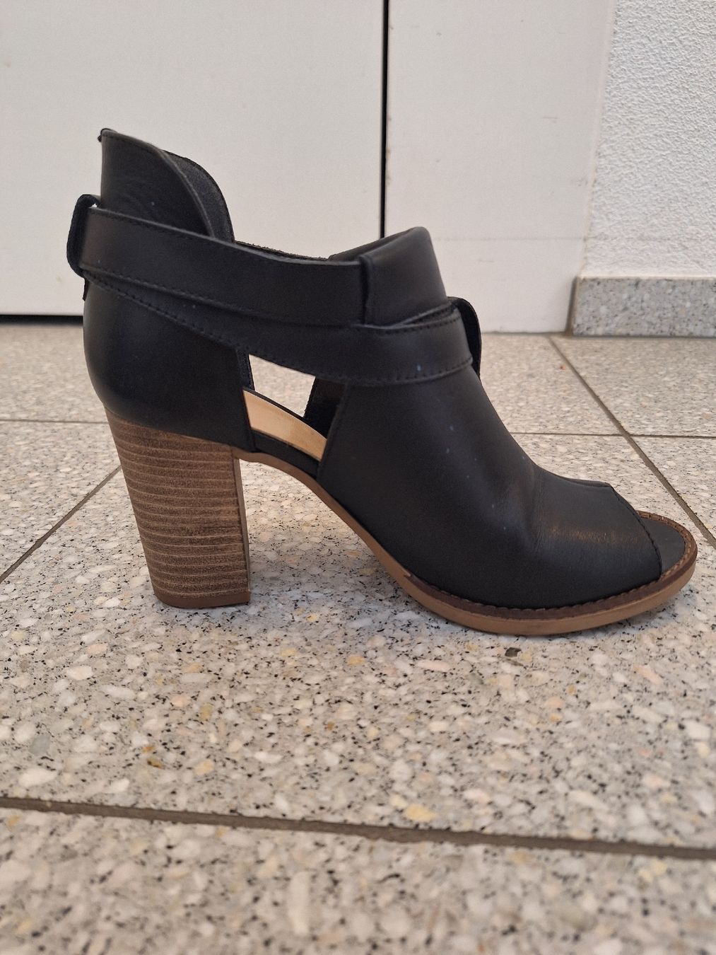 Damenschuhe: Bata Leder Sandale 37 – Gebraucht aus Brugg AG von ahauserd 1