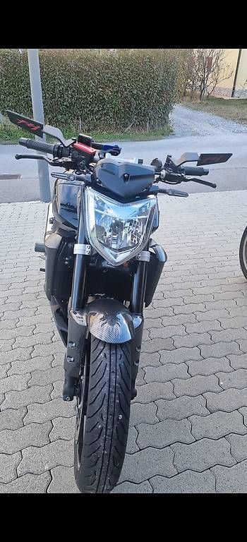 Strada: Yamaha FZ 1 – Usato da Saxon venduto da mindscape01