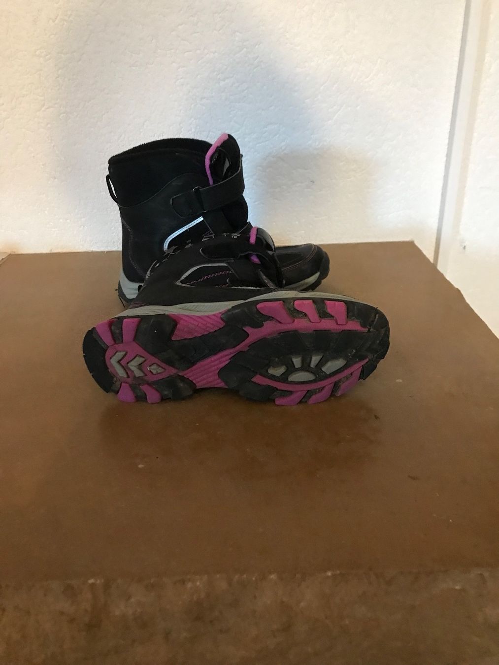 Scarpe per ragazze: Bottes fourrés fille – Usato da Montsevelier venduto da ber_88db 2