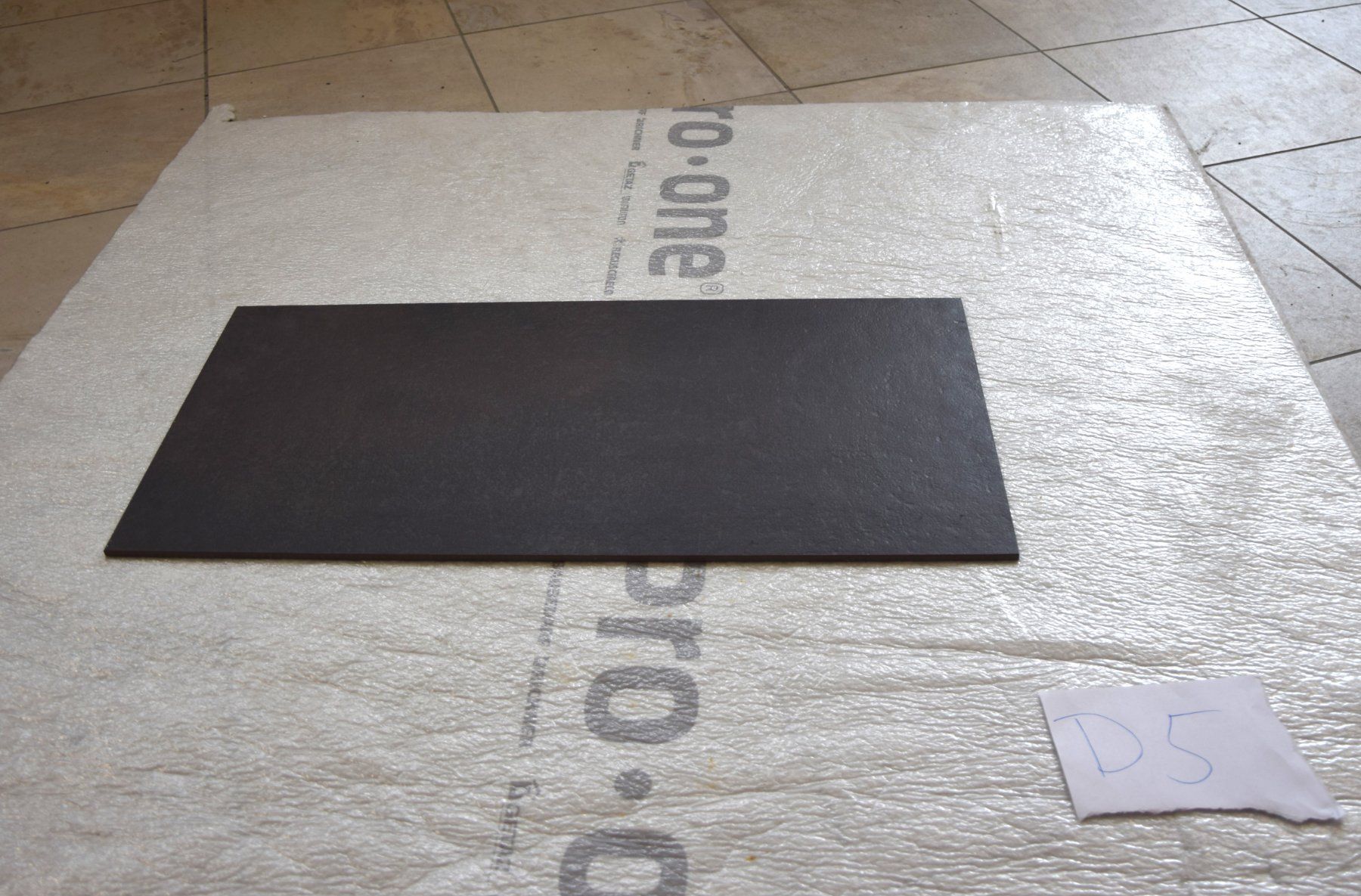Rivestimenti per pavimenti: Platten Restposten – Nuovo (secondo la descrizione) da Hünenberg venduto da InternoAG