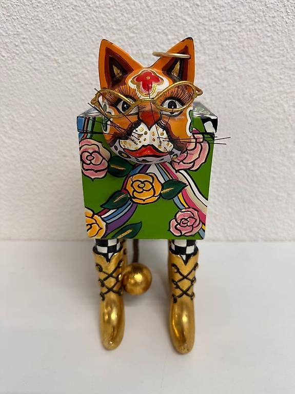 Toms Drag Statuette: Original Toms Drag Katze mit Geheimfach – Usato da Obernau venduto da Arche_Noah_Brocki