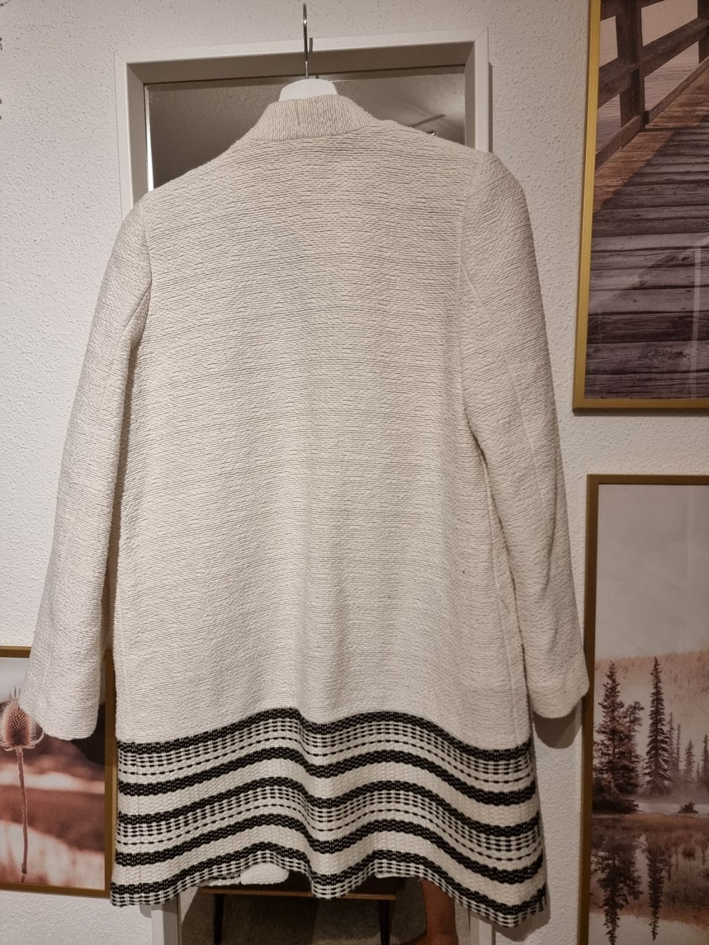 H&M Jacken: Damen Jacke cremefarben Grösse 36 – Gebraucht aus Balzers von Homeandgarden 1