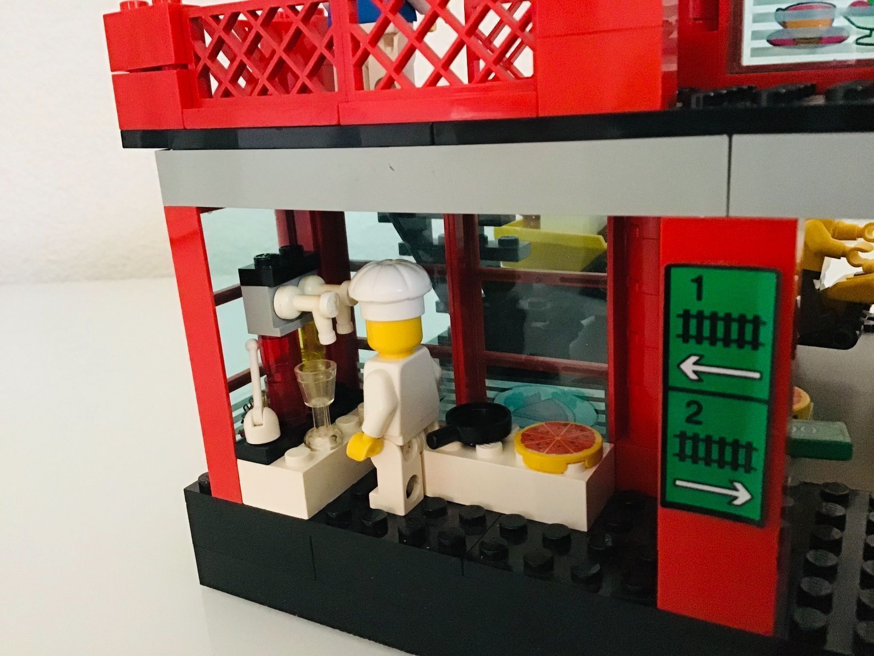 Lego Kit di costruzioni: Lego City 4556 Bahnhof – Usato da Rodersdorf venduto da alfa03 2