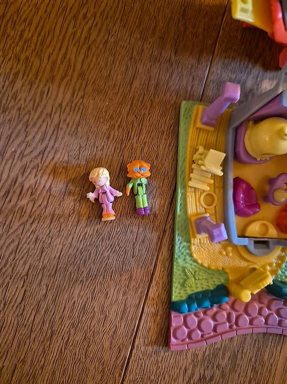 Polly Pocket Giocattoli: Polly Pocket Light up Kitty House – Usato da Trachslau venduto da Suslae 1