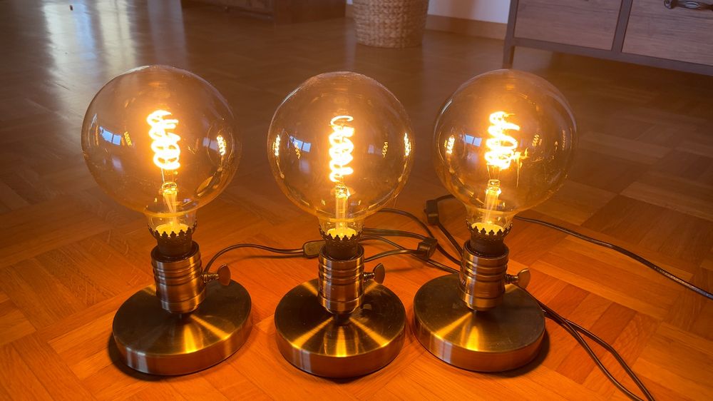 3 Ikea Tischlampen mit Rollsbo Glühbirne / warmes Licht