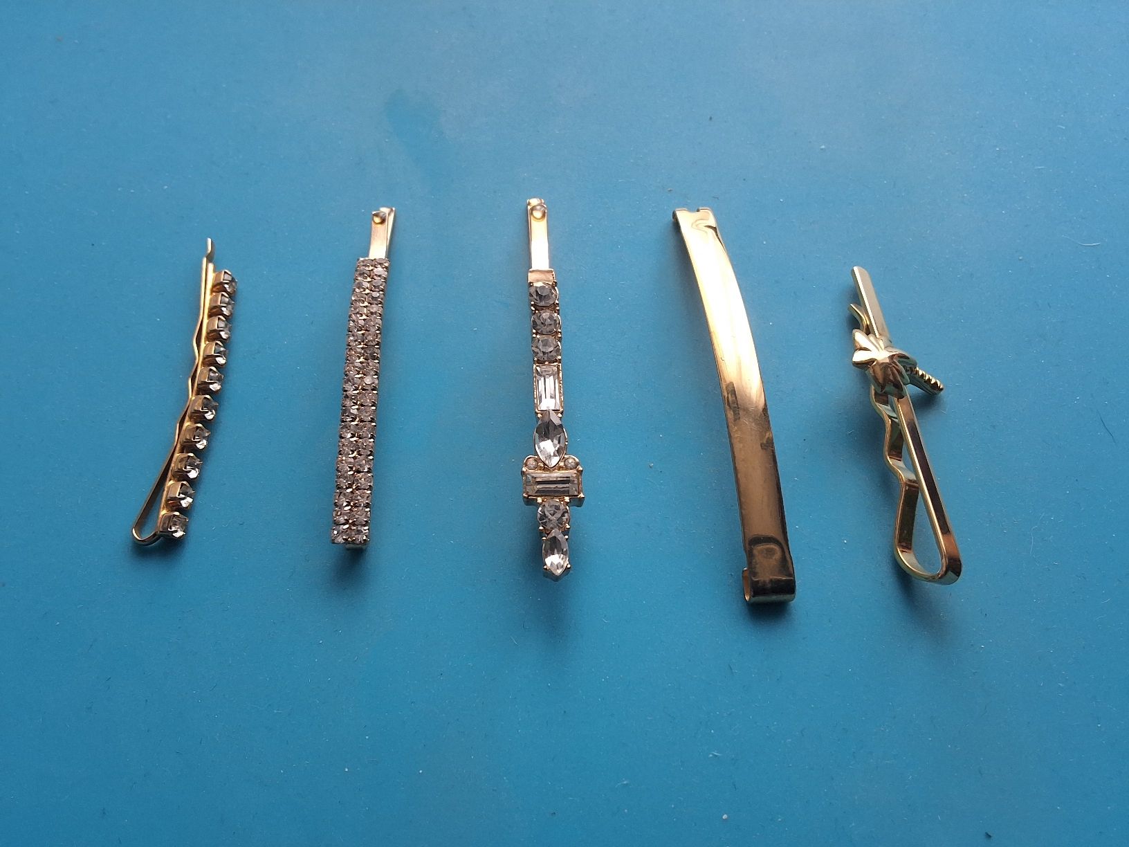 Accessori per capelli: Lot: 5 goldfarbene Haarspangen – Usato da Oftringen venduto da Waltereg 1
