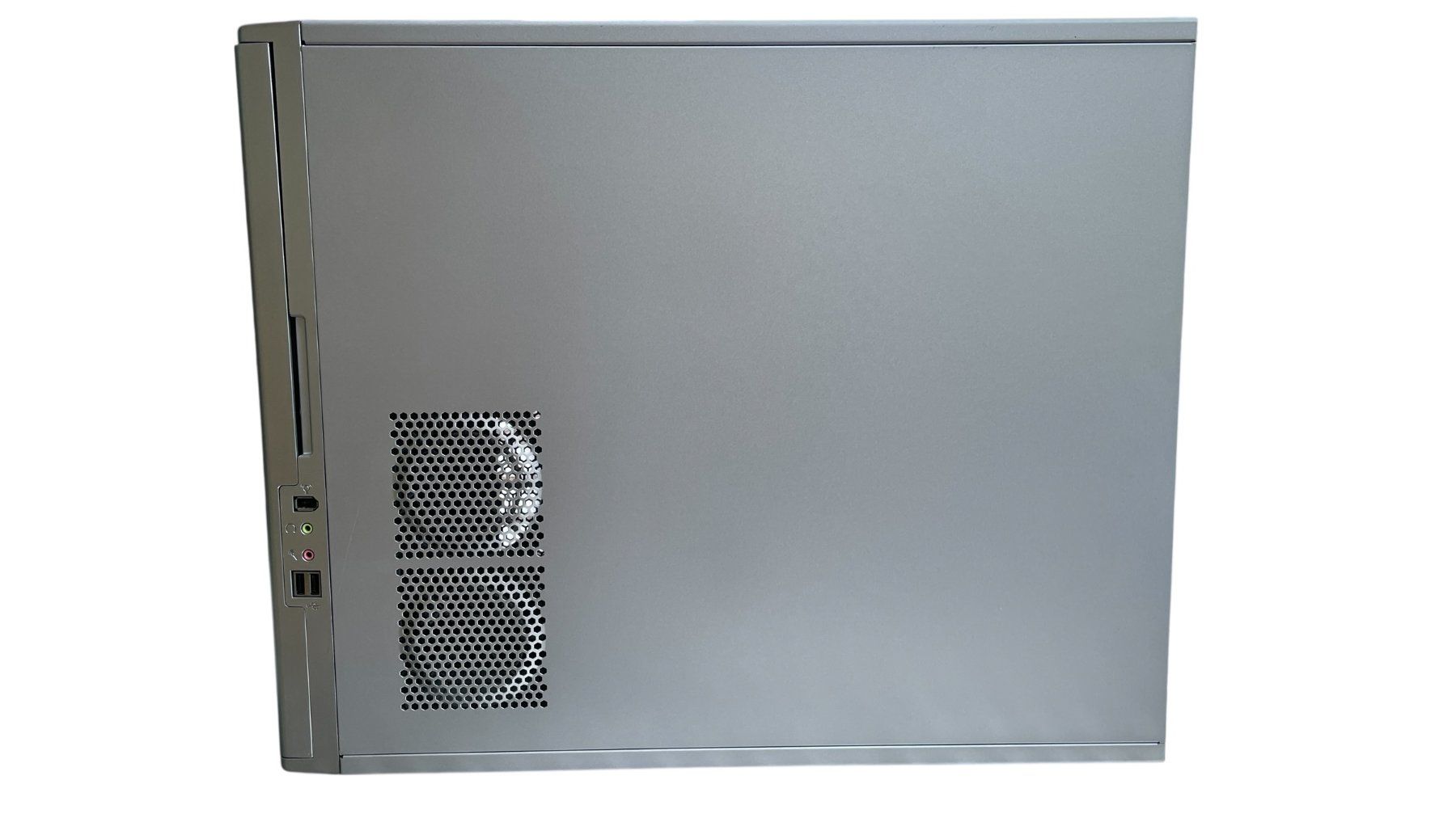 Chieftec Custodie: CHIEFTEC PC Tower Gehäuse – Usato da Glattfelden venduto da cybermaxx 3
