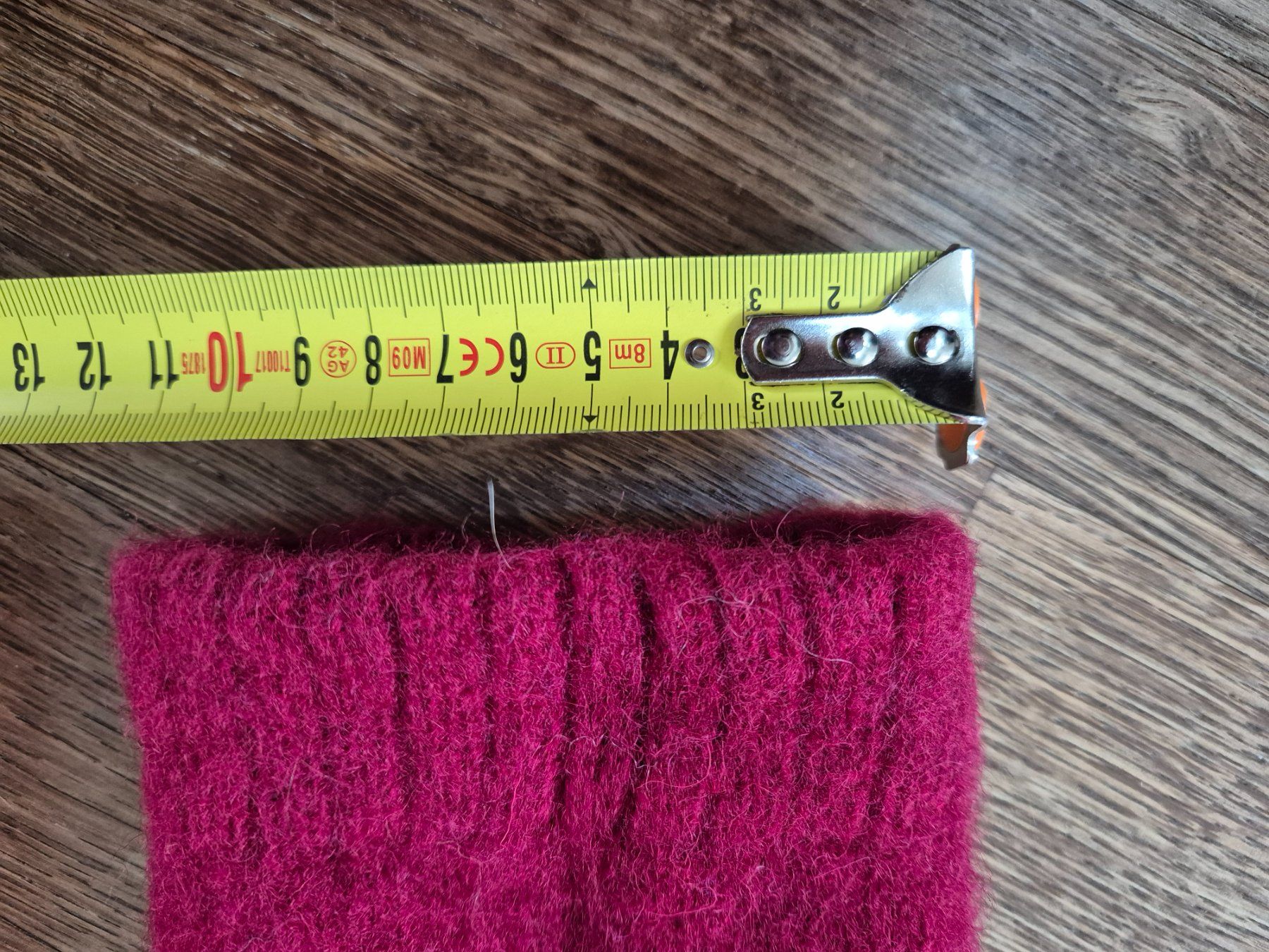Socken: Handknitted 100% wool pink leg warmers – Gebraucht aus Zürich von monadiederich 2