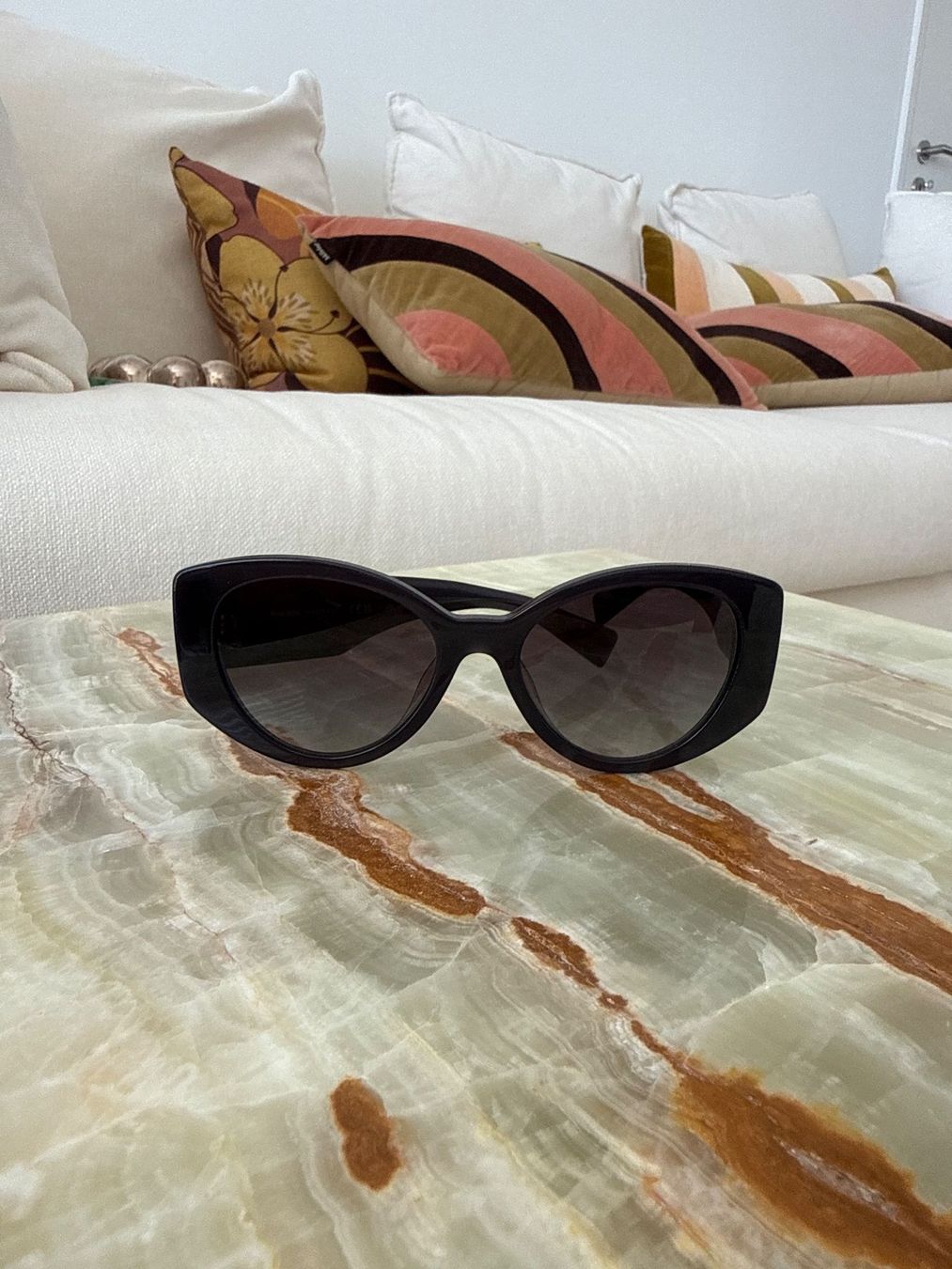 Miu Miu Occhiali & Lenti: Miu Miu Sonnenbrille – Usato da Wädenswil venduto da vilgar 1
