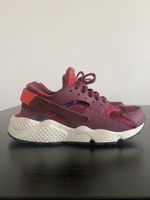 Nike Air Huarache Women Bordeaux, Gr. 38.5