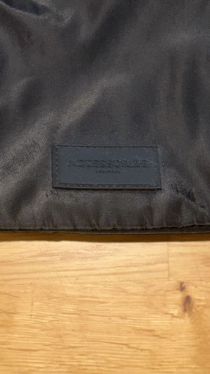 Zaini: Rucksack von Accessorize, schwarz – Usato da Gümligen venduto da morticiaaddams 2