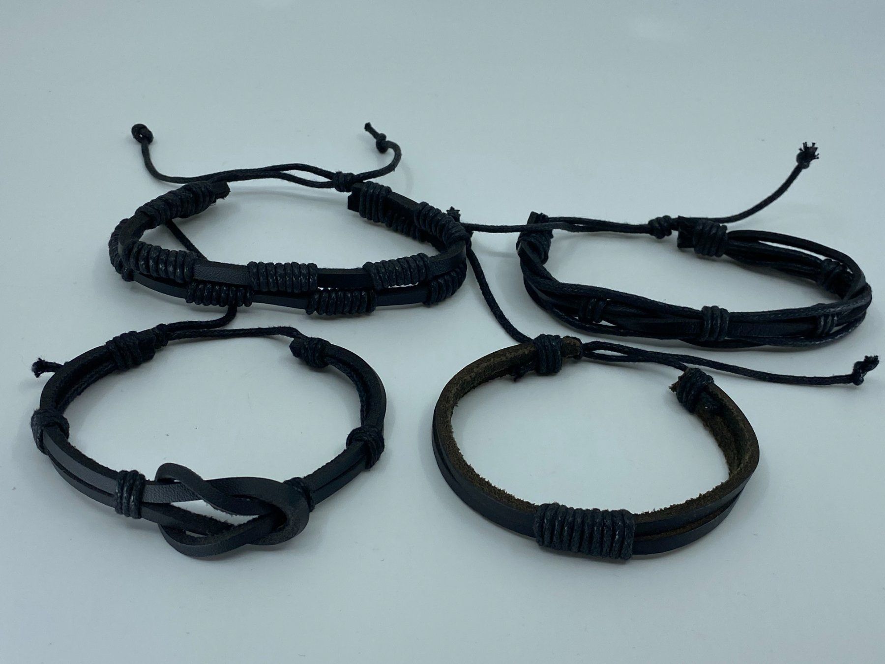 Bracciali & Braccialetti: 4 Gothic-Style Armbänder No 1 – Nuovo (secondo la descrizione) da Langwiesen venduto da Restposten-24 1