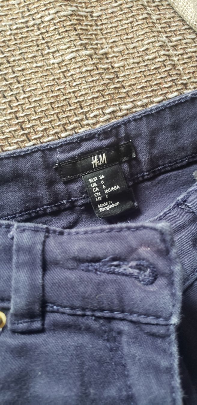 H&M Jeans: Jeans H&M – D'occasion à Le Séchey par Jill93 1