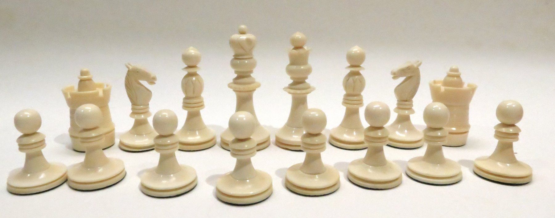 Giochi: antikes  Schachspiel (Biedermeier) – Usato da Walenstadt venduto da apropo 5