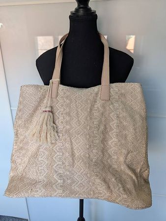 Sommerliche Stoff-Tasche mit Quaste