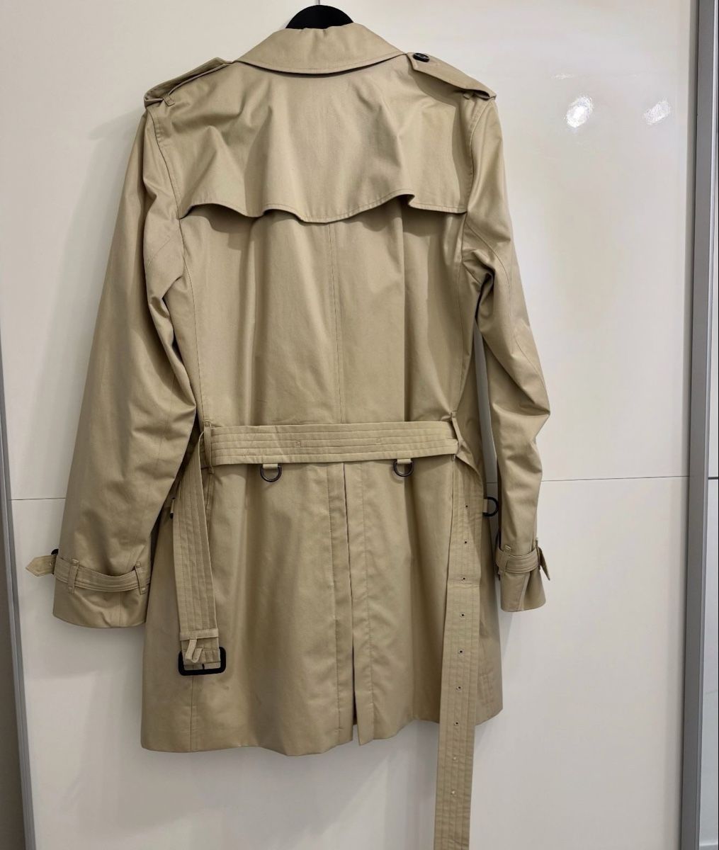Burberry Cappotti: Trenchcoat BURBERRY – Nuovo e nell'imballaggio originale da Dietikon venduto da tsela77 1